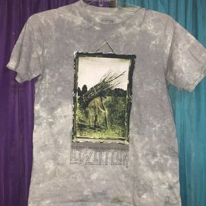 Led Zepplin shirt